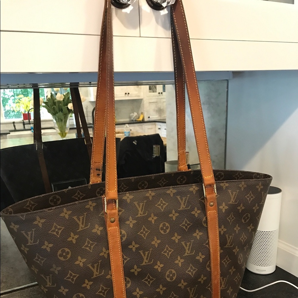 Louis Vuitton Sac Shopping canvas shoulder bag